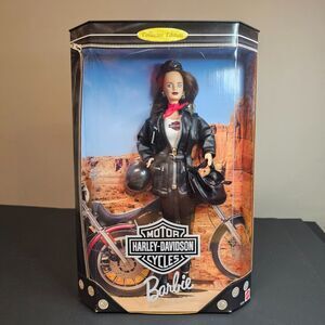 NIB Barbie Collector Edition Harley Davidson Motorcycle Doll #2 1998 Brown Hair